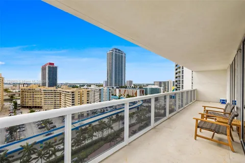 1830 S Ocean Dr # 1506, Hallandale Beach FL 33009