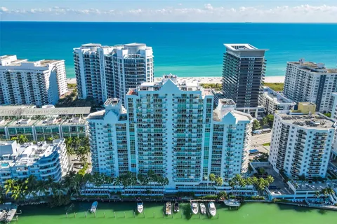 5900 Collins Ave # 705, Miami Beach FL 33140