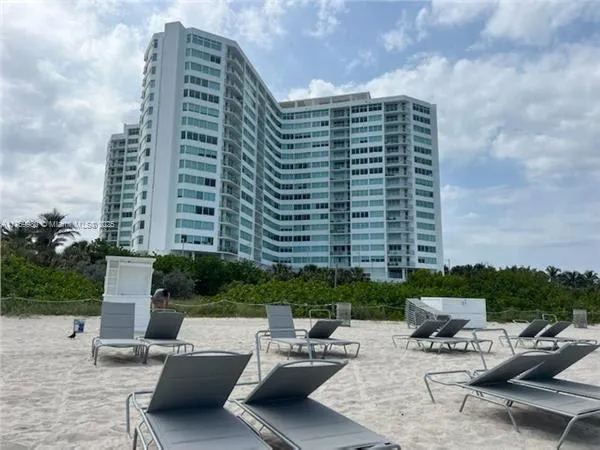 7135 Collins Ave # 1013, Miami Beach FL 33141