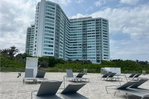 7135 Collins Ave # 1013, Miami Beach FL 33141