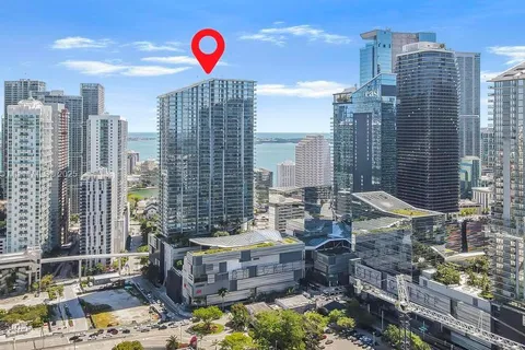 68 SE 6th St # 1710, Miami FL 33131