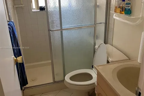 1035 Country Club Dr # 104, Margate FL 33063