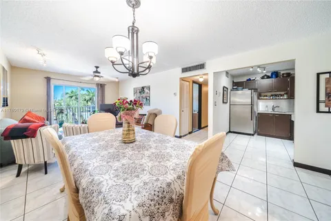 701 NE 1st Ct # 303, Hallandale Beach FL 33009