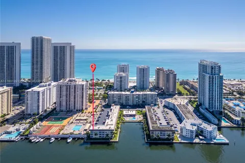 1889 S Ocean Dr # 414, Hallandale Beach FL 33009