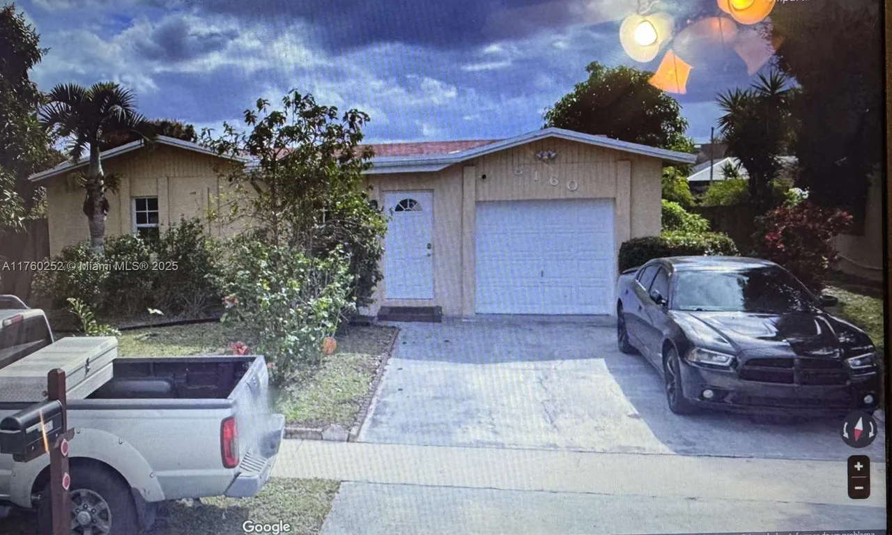 8160 SW 3rd Pl, North Lauderdale FL 33068