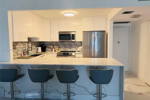 3725 S Ocean Dr # 917, Hollywood FL 33019