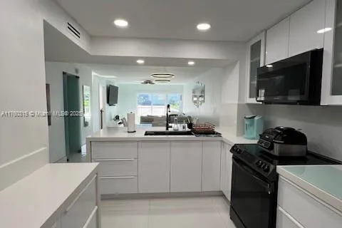 6855 Abbott Ave # 303, Miami Beach FL 33141