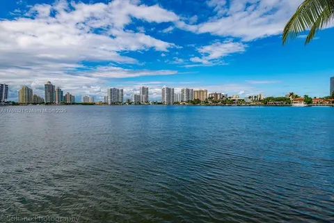 18260 N Bay Rd # 316, Sunny Isles Beach FL 33160