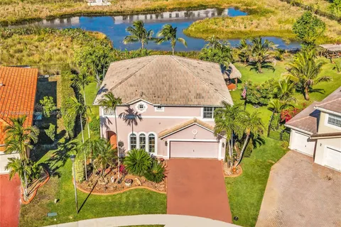 608 SW 168th Lane, Pembroke Pines FL 33027