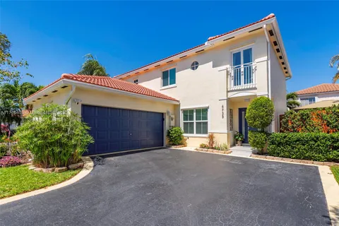 4735 NW 6th Pl, Coconut Creek FL 33063
