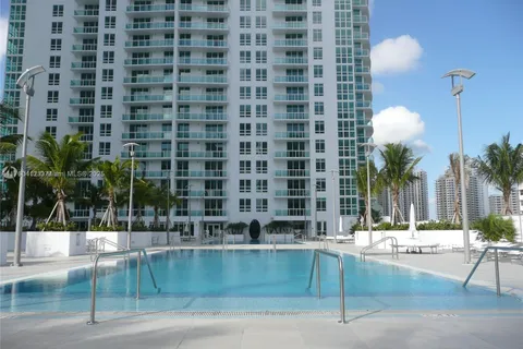 951 Brickell Ave # 3403, Miami FL 33131