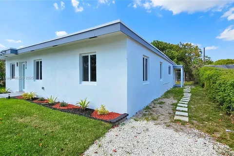 515 NW 130th St, North Miami FL 33168