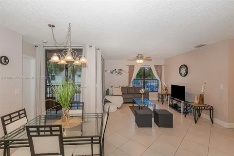 2888 S Carambola Cir S # 2079, Coconut Creek FL 33066