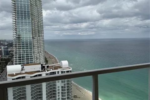 16699 Collins Ave # 3905, Sunny Isles Beach FL 33160