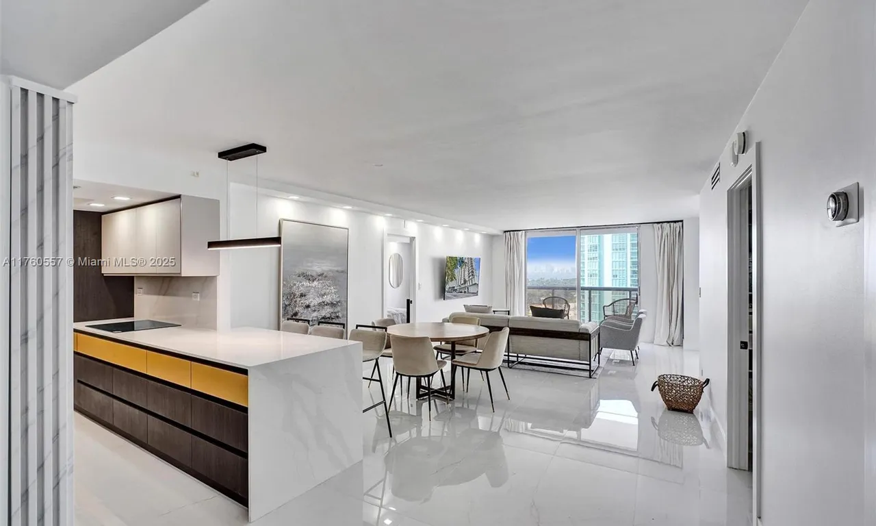 6039 Collins Ave # 1736, Miami Beach FL 33140