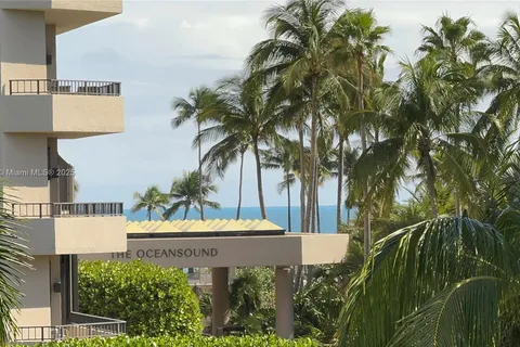 161 Crandon Blvd # 323, Key Biscayne FL 33149
