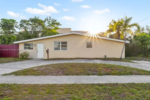 3430 NW 43rd Ave, Lauderdale Lakes FL 33319