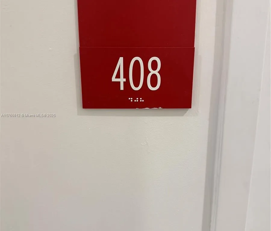 21290 Biscayne blvd # 408, Aventura FL 33180