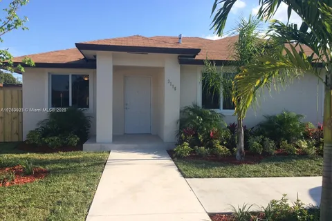 3170 NW 92nd St, Miami FL 33147