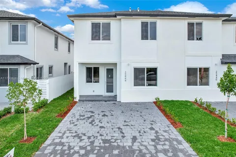 22516 SW 124 CT # A, Miami FL 33170