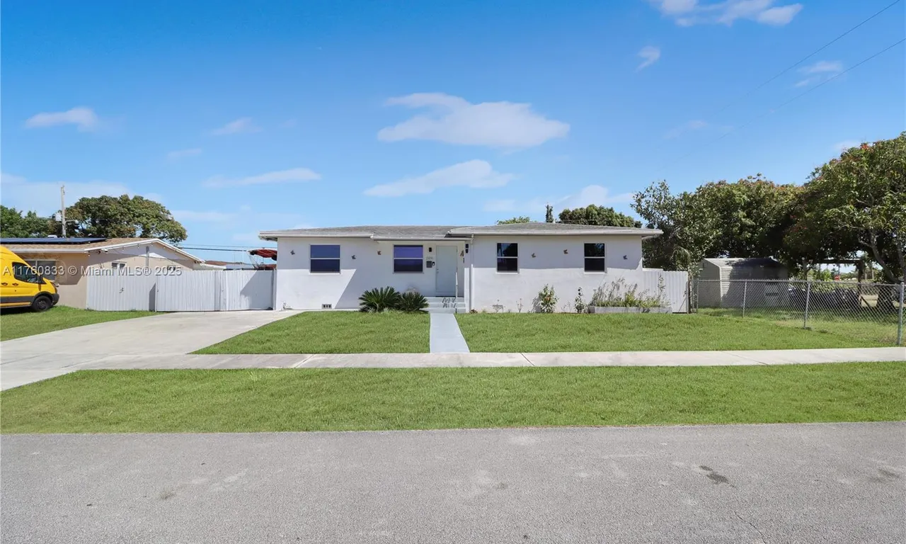 15041 Pierce St, Miami FL 33176