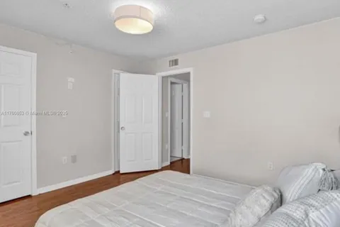 2965 NE 185th St # 1514, Aventura FL 33180