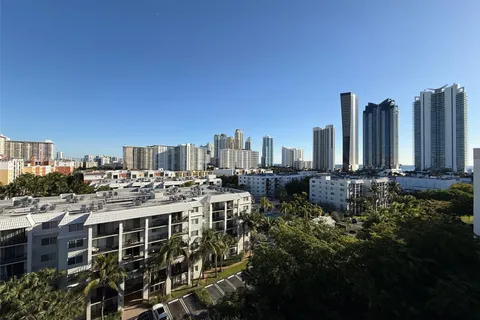 17021 N Bay Rd # 1002, Sunny Isles Beach FL 33160