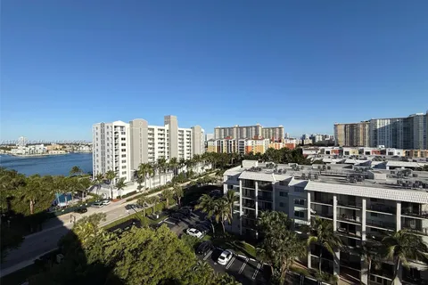 17021 N Bay Rd # 1002, Sunny Isles Beach FL 33160