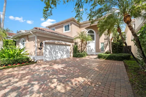 3943 194th Trl # 3943, Sunny Isles Beach FL 33160