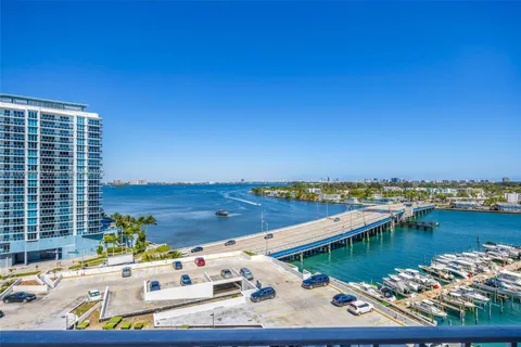7601 E Treasure Dr # 1216, North Bay Village FL 33141