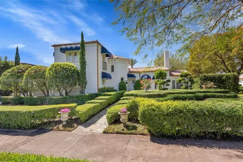 4504 Alhambra Cir, Coral Gables FL 33146