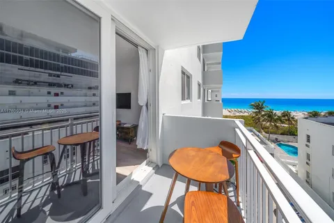 345 OCEAN DRIVE # 610, Miami Beach FL 33139