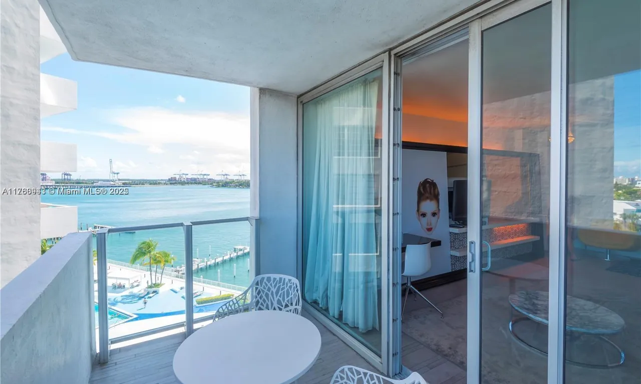 1100 West Ave # 827, Miami Beach FL 33139