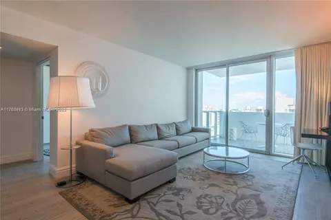 1100 West Ave # 827, Miami Beach FL 33139