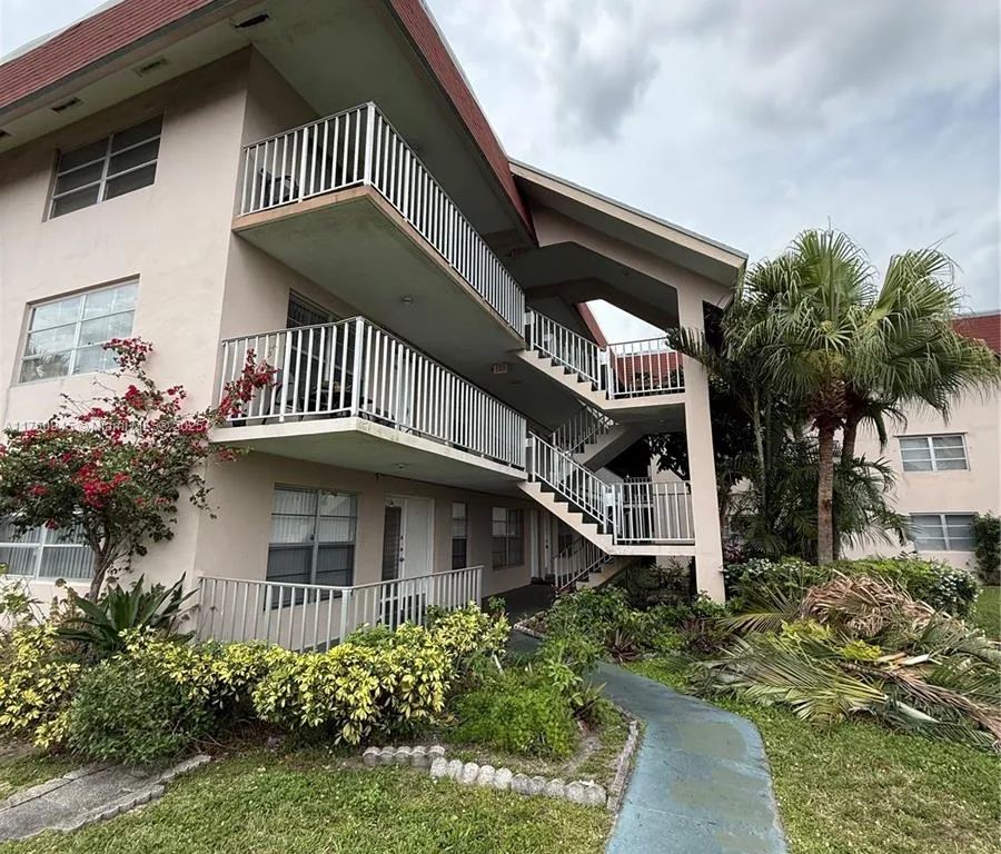 2901 NW 47th Ter # 341A, Lauderdale Lakes FL 33313