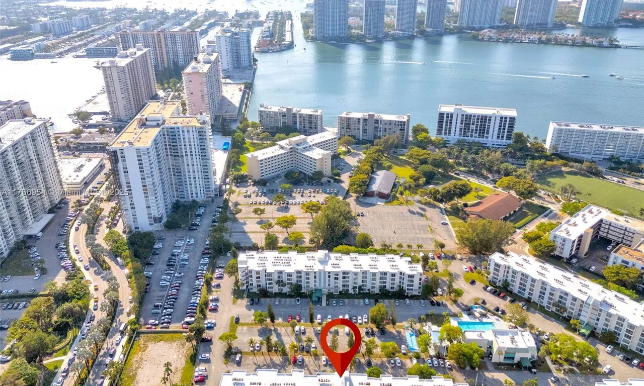 17560 Atlantic Blvd # 409, Sunny Isles Beach FL 33160