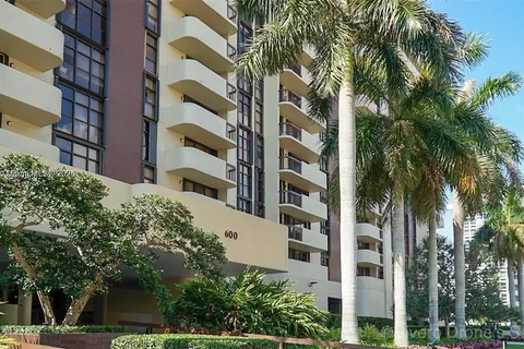 600 BILTMORE WY # 1014, Coral Gables FL 33134