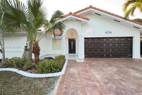 4254 SW 161st Pl, Miami FL 33185