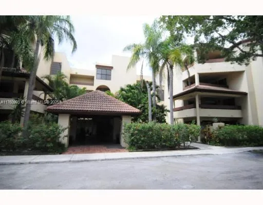 8800 SW 123 CT # J204, Miami FL 33186