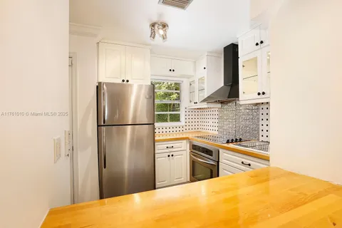 256 Majorca Ave # 256, Coral Gables FL 33134