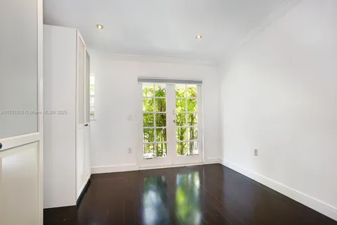 256 Majorca Ave # 256, Coral Gables FL 33134