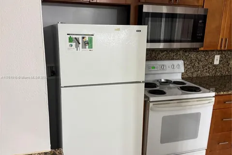 2021 NW 59th Ave # 2, Lauderhill FL 33313