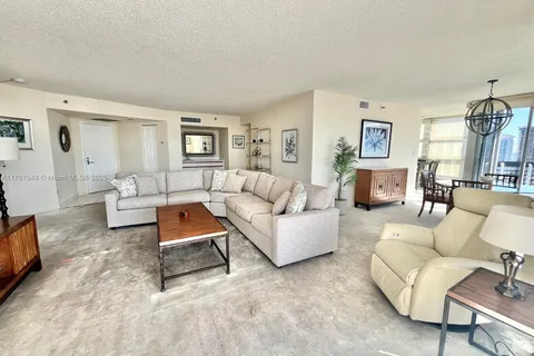 3530 Mystic Pointe Dr # 2210, Aventura FL 33180