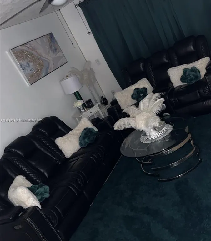 7300 NW 17th St # 420, Plantation FL 33313