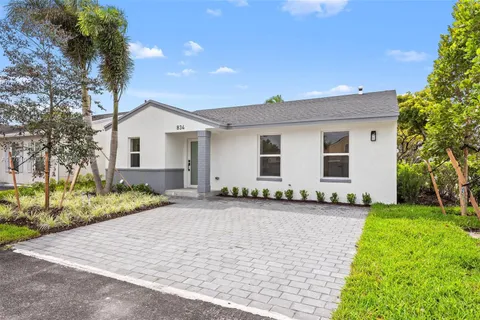 834 Cumberland Ter, Davie FL 33325