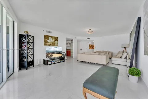 17201 Collins Ave # 3708, Sunny Isles Beach FL 33160