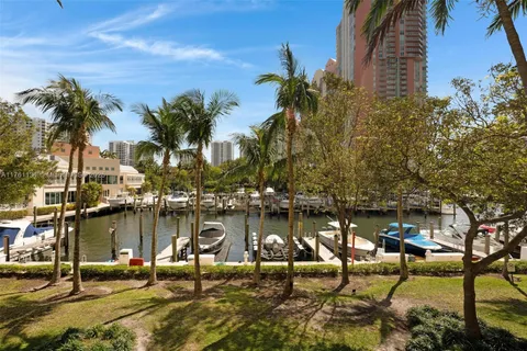 3340 NE 190th St # 208, Aventura FL 33180
