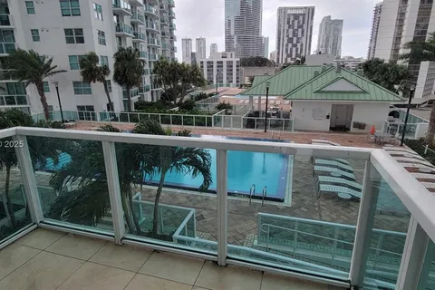 41 SE 5th St # 805, Miami FL 33131