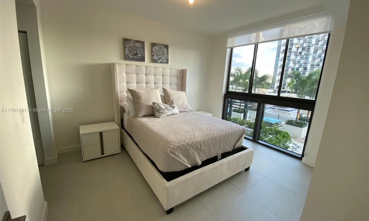 5350 NW 84th Ave # 801B, Doral FL 33166