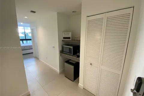 5350 NW 84th Ave # 801B, Doral FL 33166